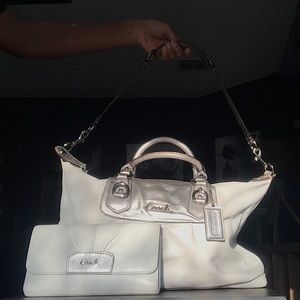 coach tote with extra shoulder strap and 2 wallets